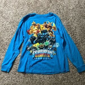 Skylanders long sleeve shirt, size Medium, turquoise